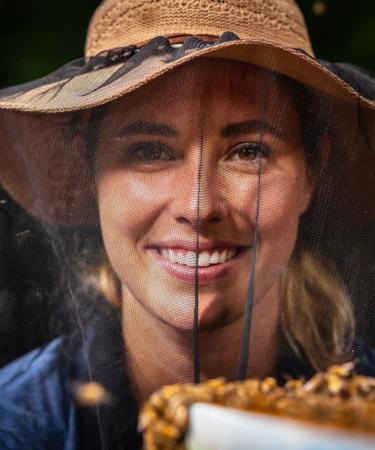 Leigh-Kathryn Bonner